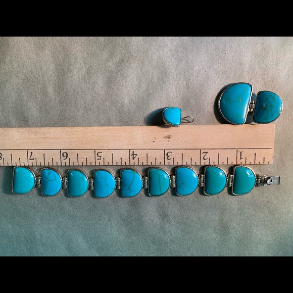 SOLD - Picture 4 of 4